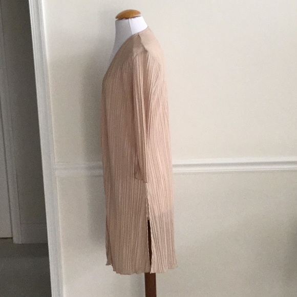 Slinky Ribbed NWOT XS Light Taupe cardigan/lounger - Picture 3 of 6